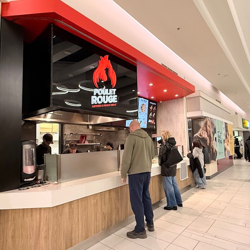 Poulet Rouge - Restaurants Plats &agrave; emporter pr&egrave;s de: J6W1E1