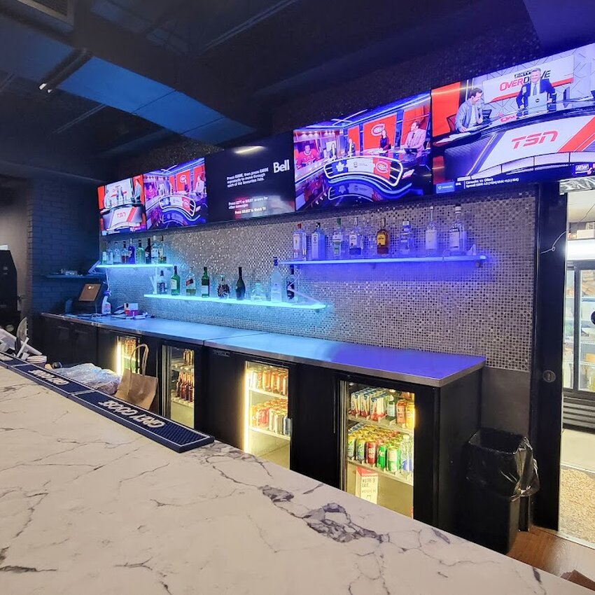 Poutine Boss -  Restaurants Near: H2P1B9