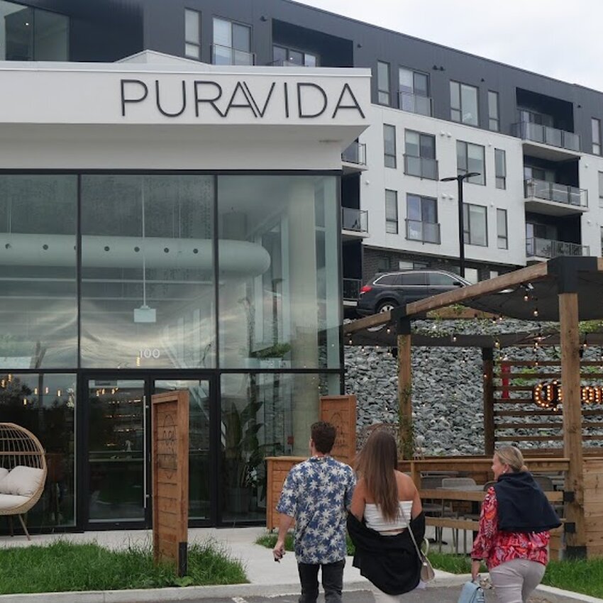 Pura Vida Bistro Restaurant