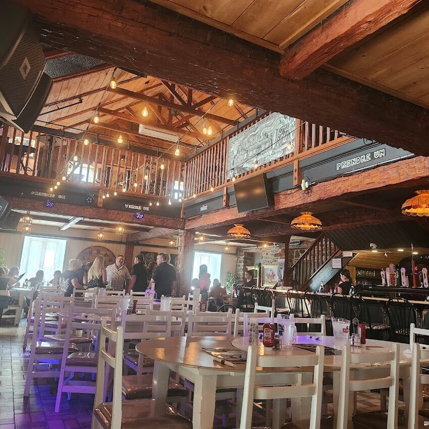 Bar Vieux Beauharnois Restaurant