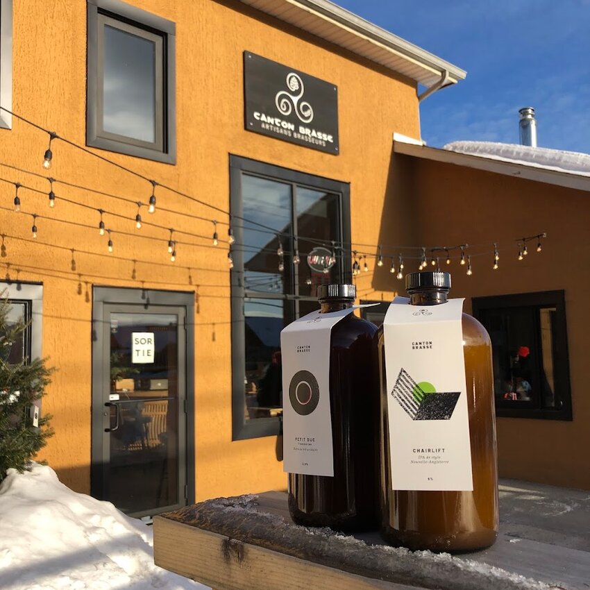 Canton Brasse - Artisans Brasseurs - Restaurants Stationnement disponible Magog