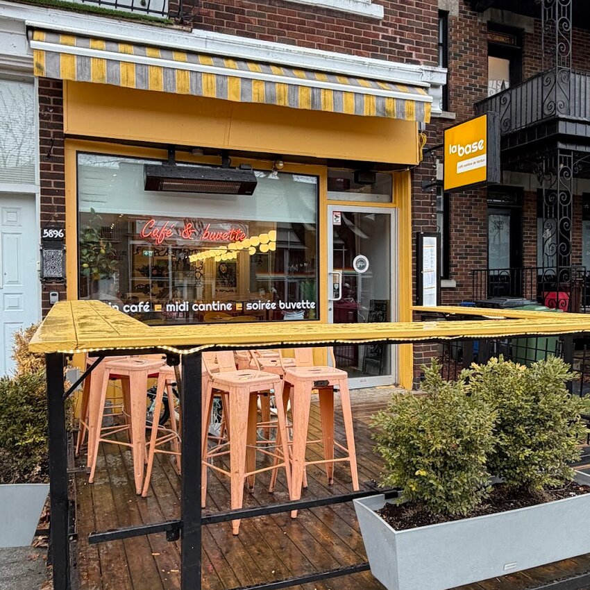 La Base Caf&eacute; Buvette - Restaurants Brunch pr&egrave;s de: H4E1X9