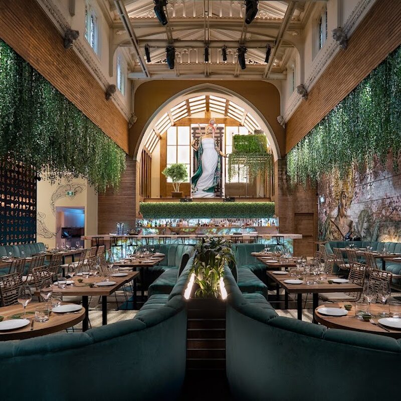 Yoko Luna Restaurant