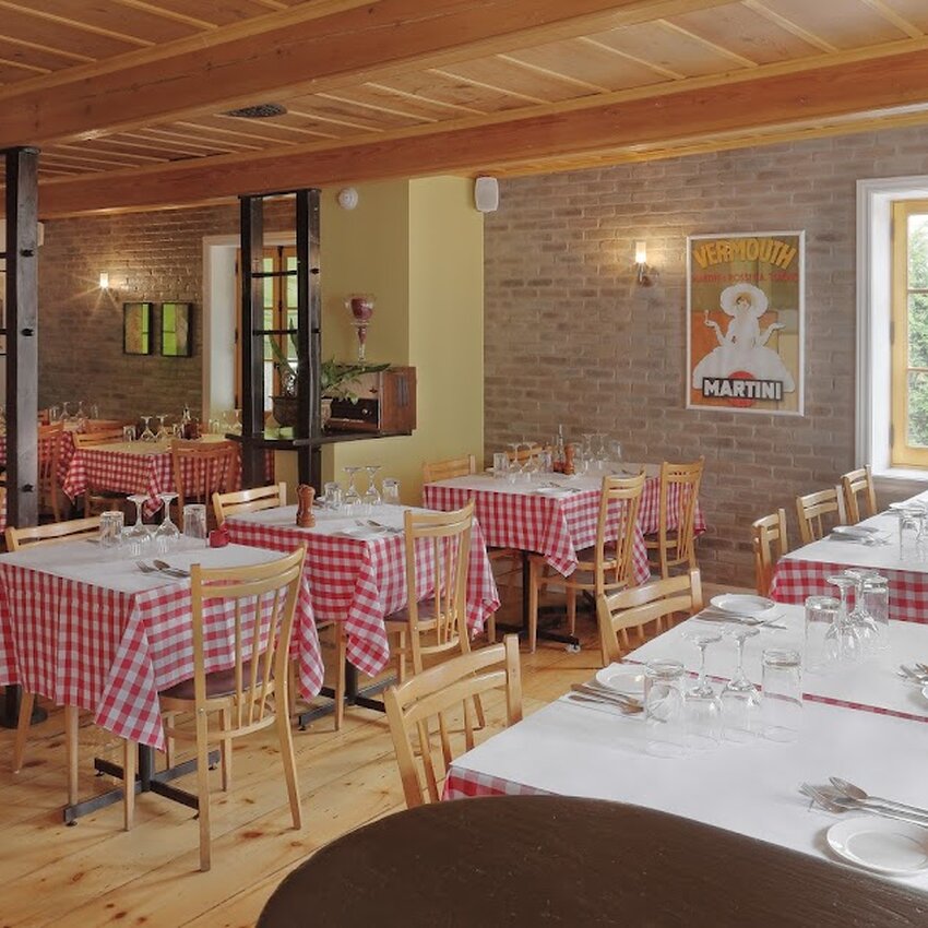 Le Spag -  Restaurants Near: J6W3W3