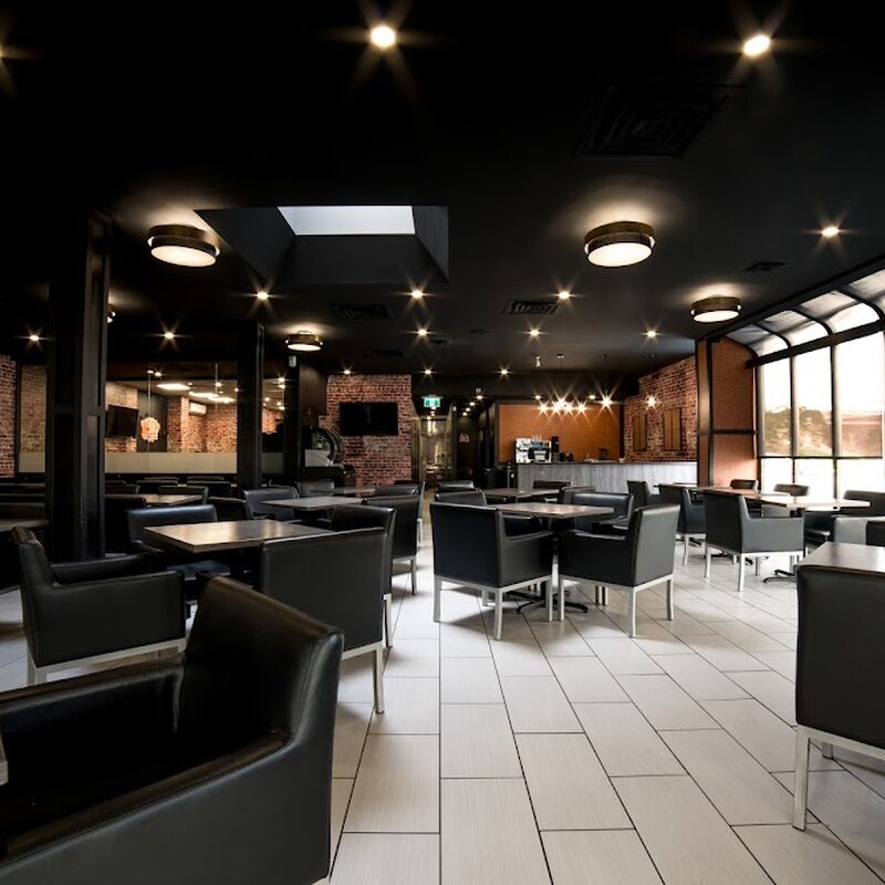 Castello Resto Lounge - Grill, Poutine Restaurants in Laval
