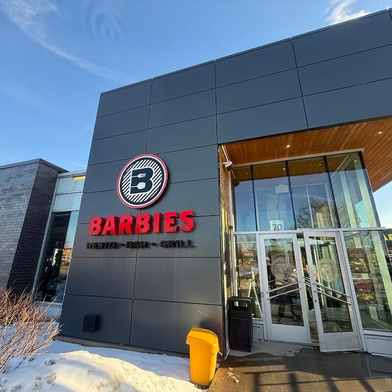 Barbies Resto Bar Grill - Restaurants de Montr&eacute;al