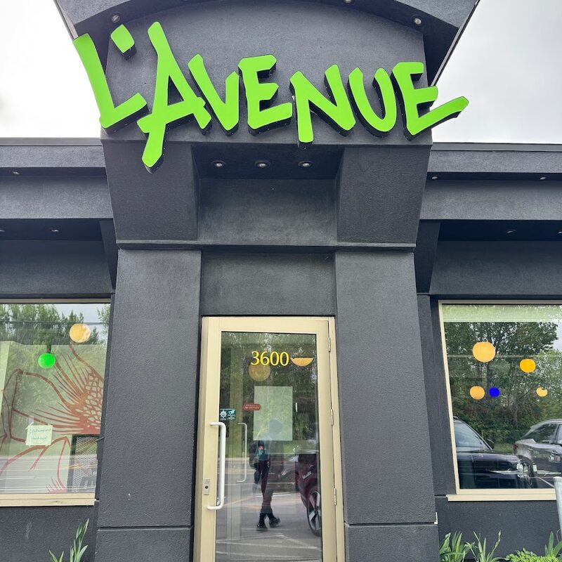 Restaurant L'Avenue - Restaurants in Laval