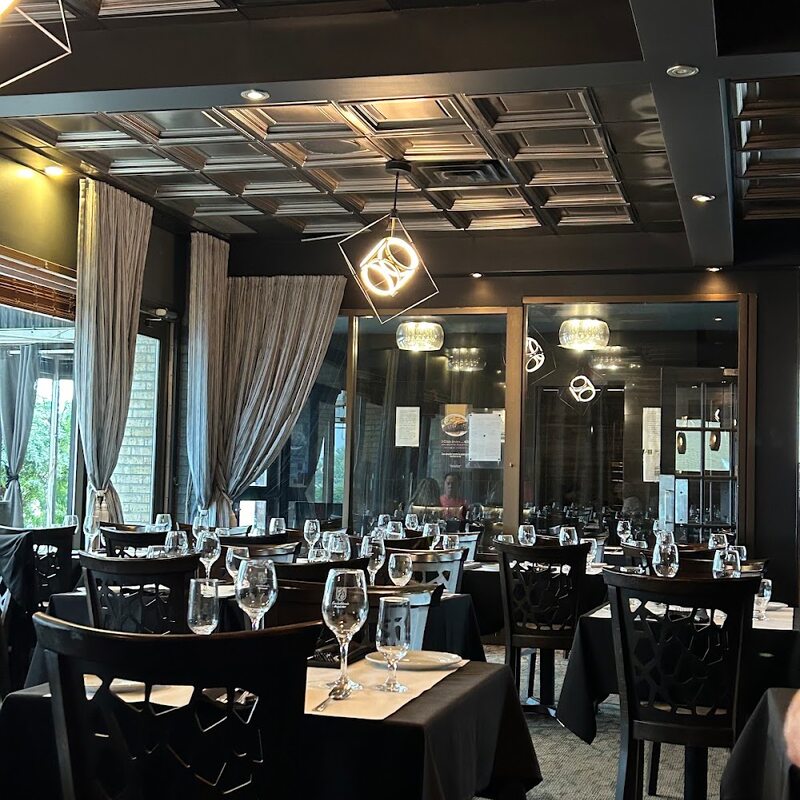 L'Académie - Restaurants Raclettes, Français de Sainte-Thérèse