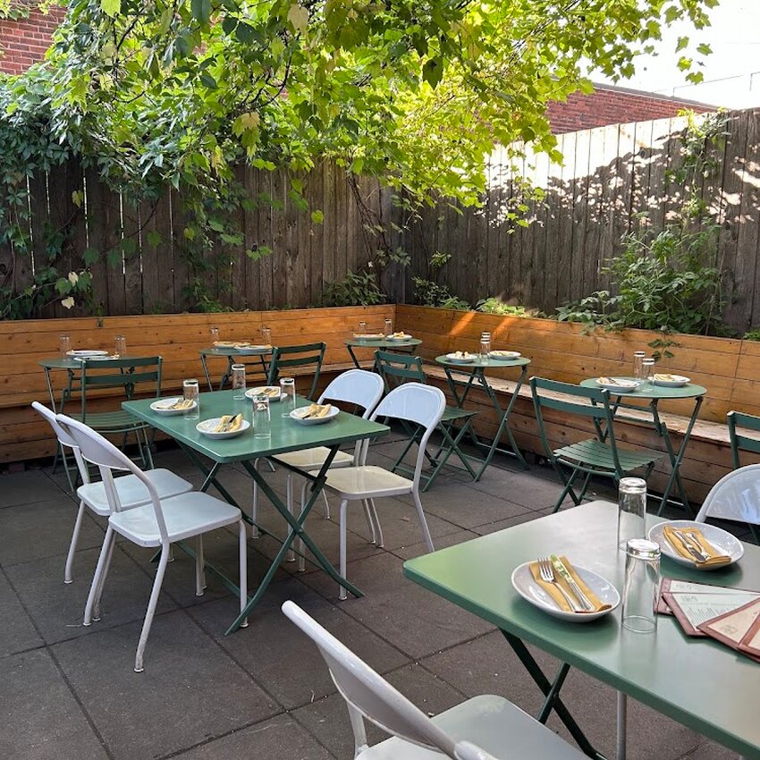 Anemone - Restaurants in Mile-Ex