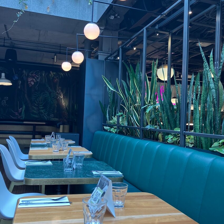 Arthurs Nosh Bar - Brunch, Online Reservations Restaurants Near: H3C3E4