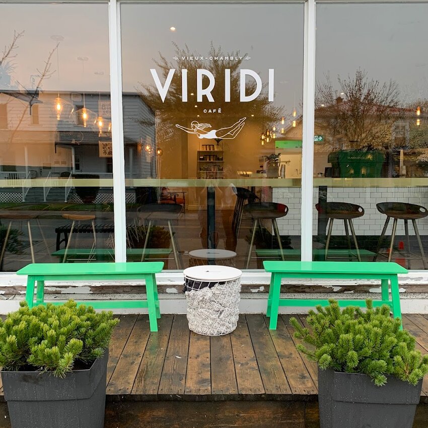 Viridi Caf&eacute; - Restaurants pr&egrave;s de: J3L4C3