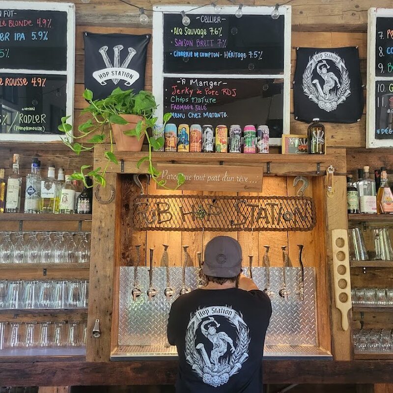 Hop Station - Bars in Montreal