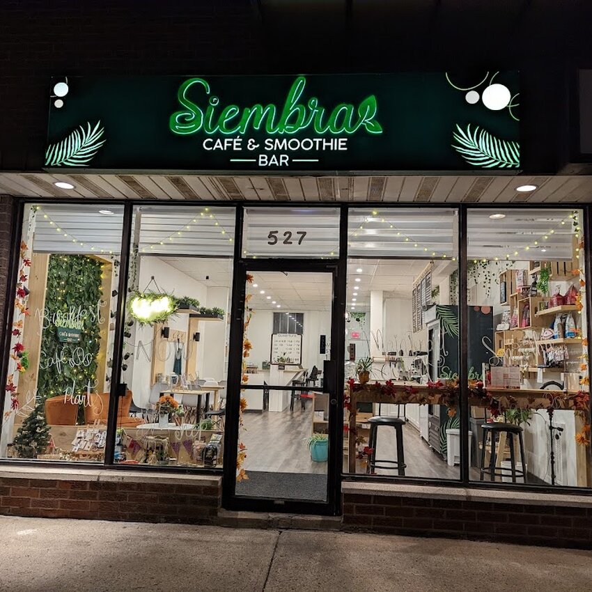 Siembra Caf&eacute; et Smoothie Bar - Laval Colombian Open Now Restaurants