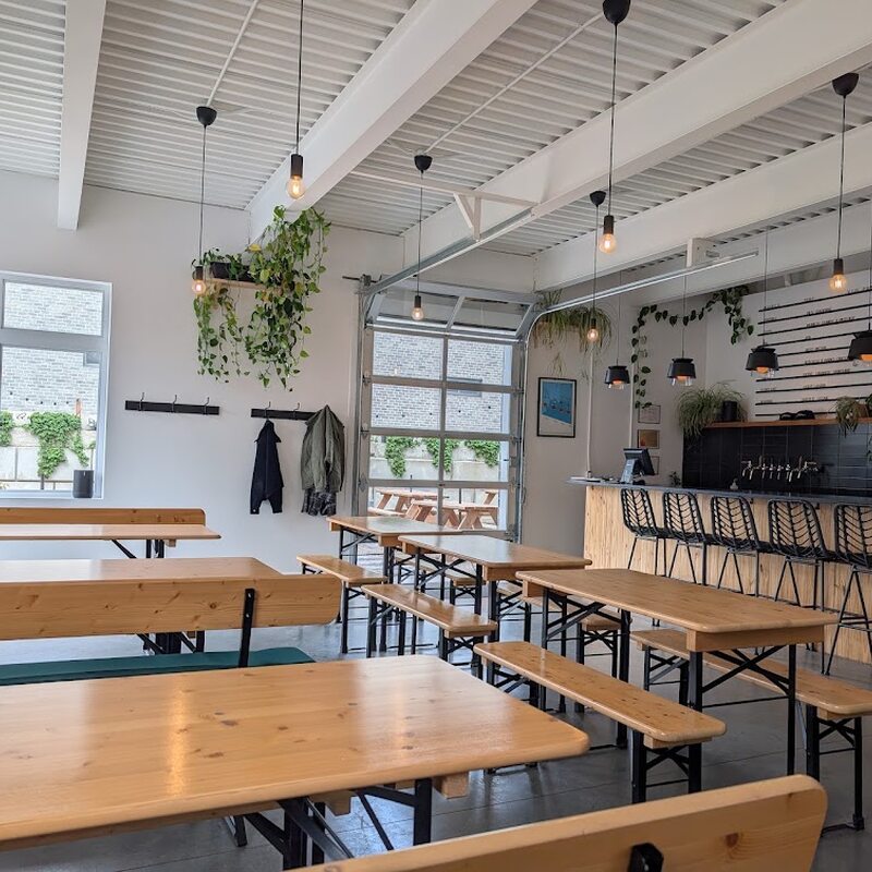 Herman - Brasserie Artisanal - Restaurants in Prévost