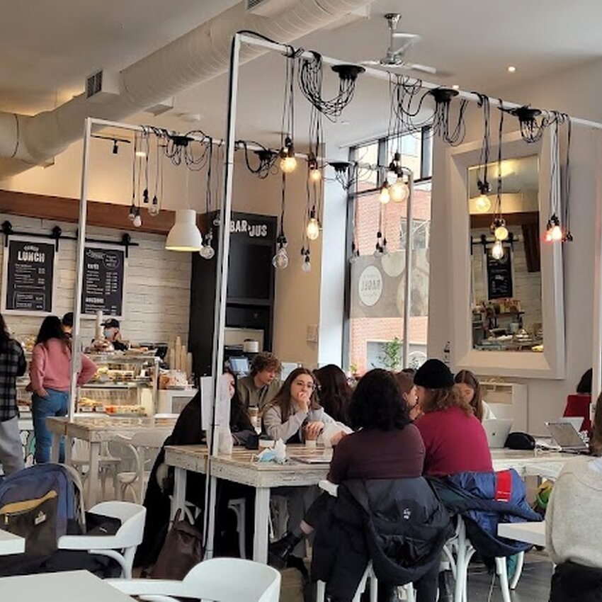 La Fabrique de Bagel Montr&eacute;al - Restaurants Bagels pr&egrave;s de: H2V4E3