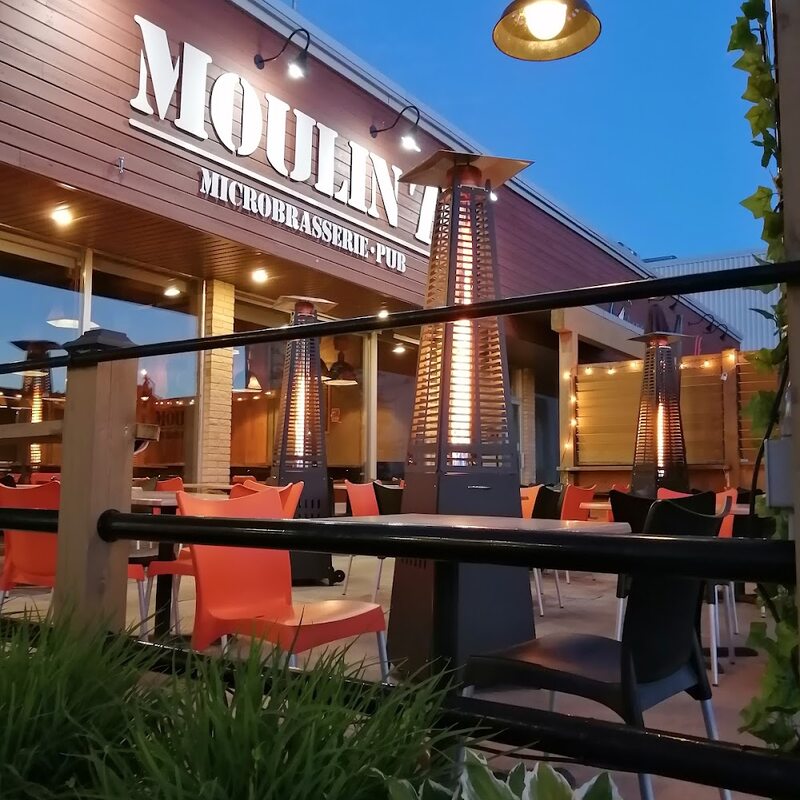 Moulin 7 - Microbrasserie / Pub & Boutique - Poutine, BBQ, Breakfast Restaurants in Montreal