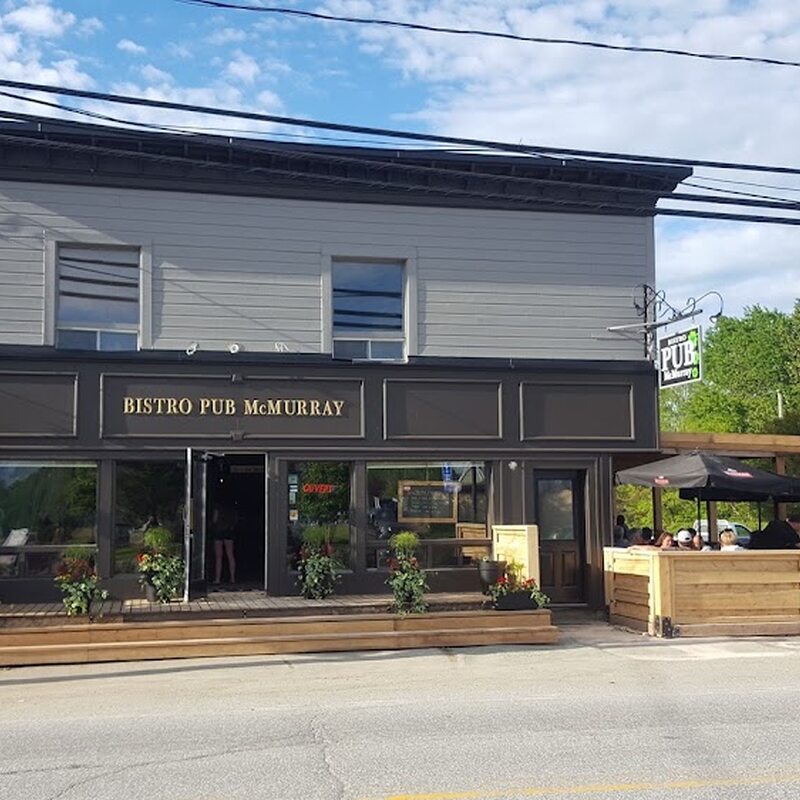 Bistro Pub McMurray - Poutine in Montreal