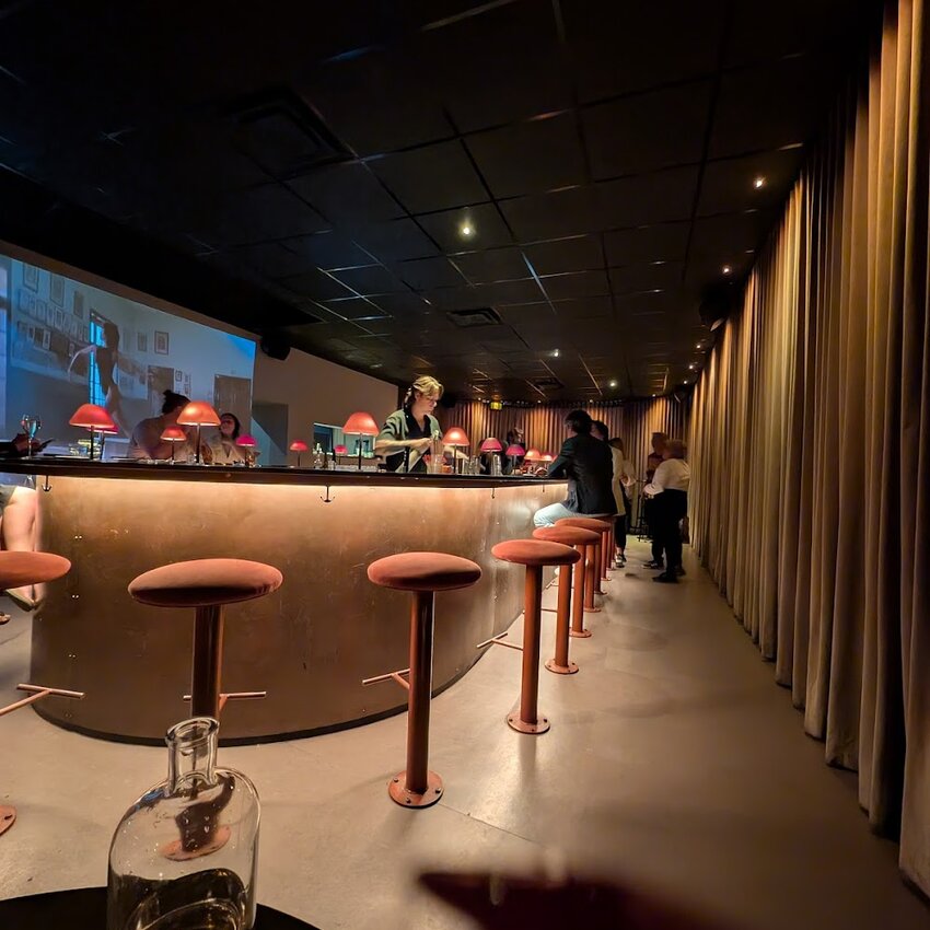 La Florida -  Restaurants Near: J7A1B1