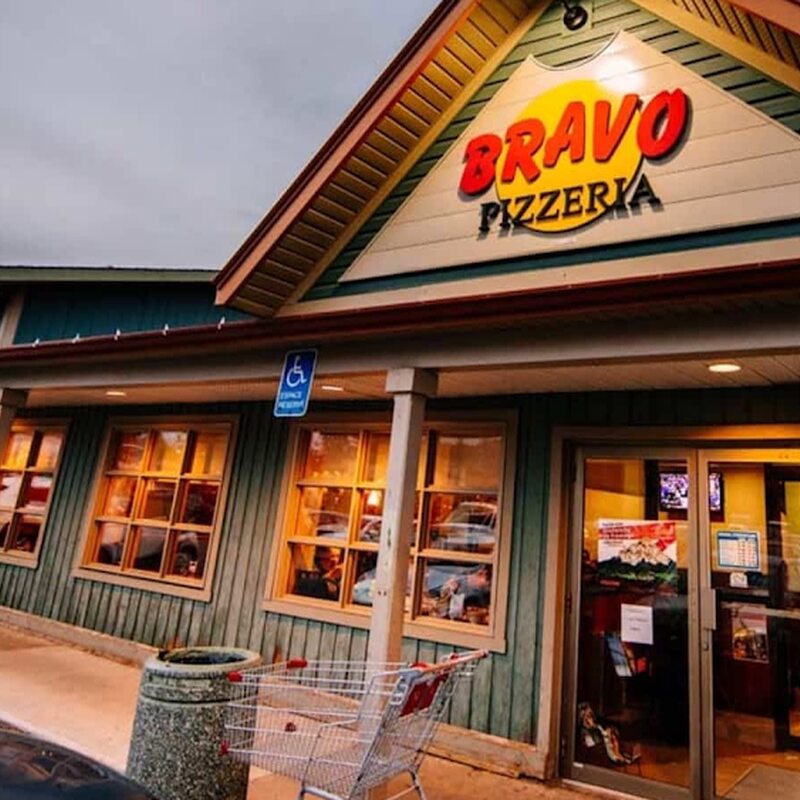 Restaurant Bravo Pizzeria - Peruvian, Breakfast Restaurants in Montreal