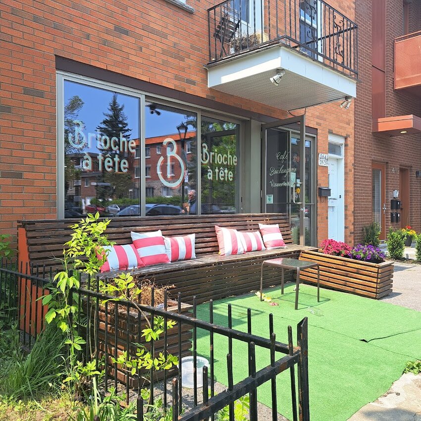 Brioche à Tête - Wheelchair Accessible Entrance Restaurants in Villeray-Saint-Michel