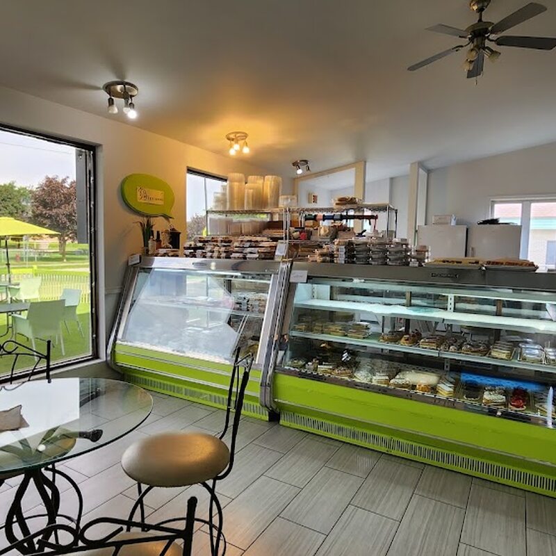 Perle D'or - Bubble Tea, Pastries Restaurants in Saint-Eustache