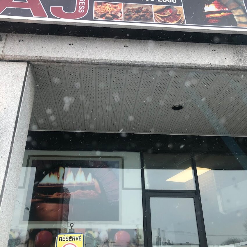 Le Pain Saj Express - Restaurants pr&egrave;s de: H4K1M9