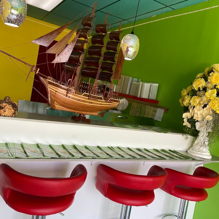 Yama Sushi - Restaurants pr&egrave;s de: J4B6B6