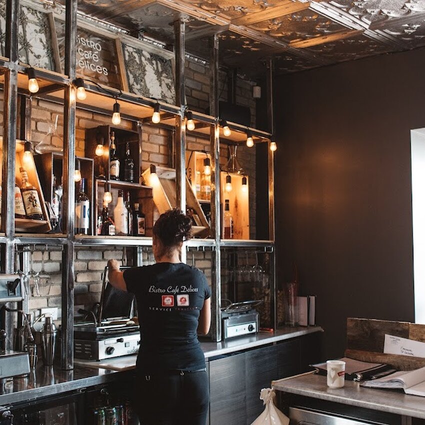 Bistro Cafe Delice -  Restaurants Near: J6N2S7