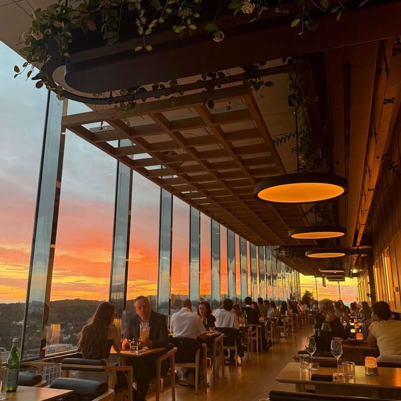 Hiatus Restaurant - Cafés, Breakfast Restaurants in Montreal