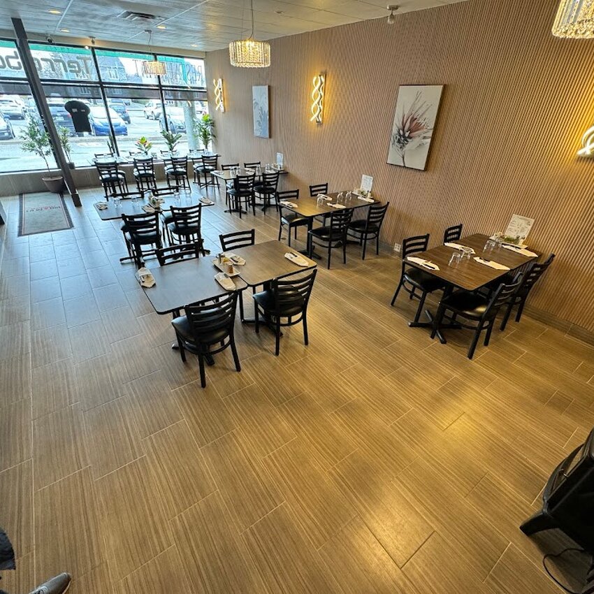 La Divina - Restaurants près de: J6X3A1