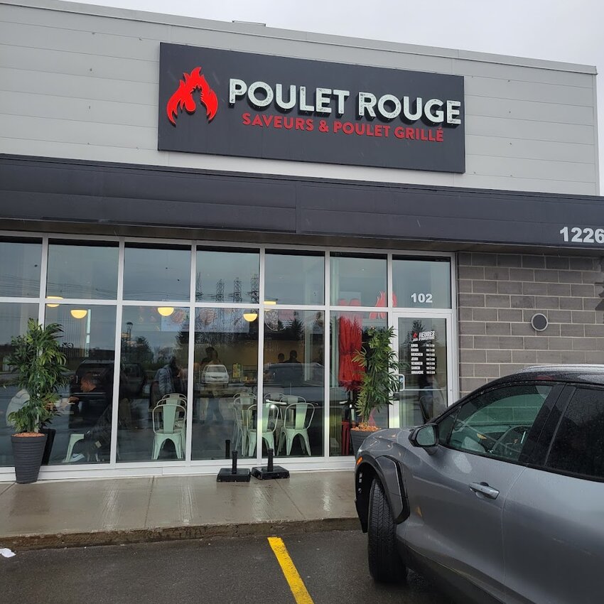 Poulet Rouge - Restaurants D&eacute;jeuners, Poutines pr&egrave;s de: J7J2B2