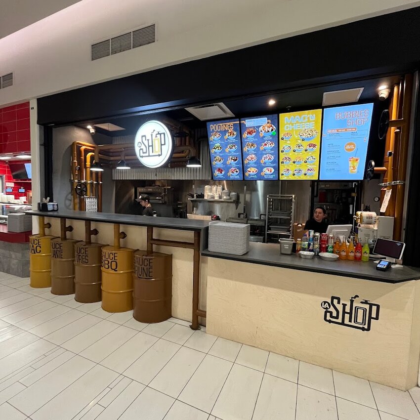 La Shop &agrave; Poutine - BBQ, Caf&eacute;s, Poutine Restaurants Near: J6W2C8