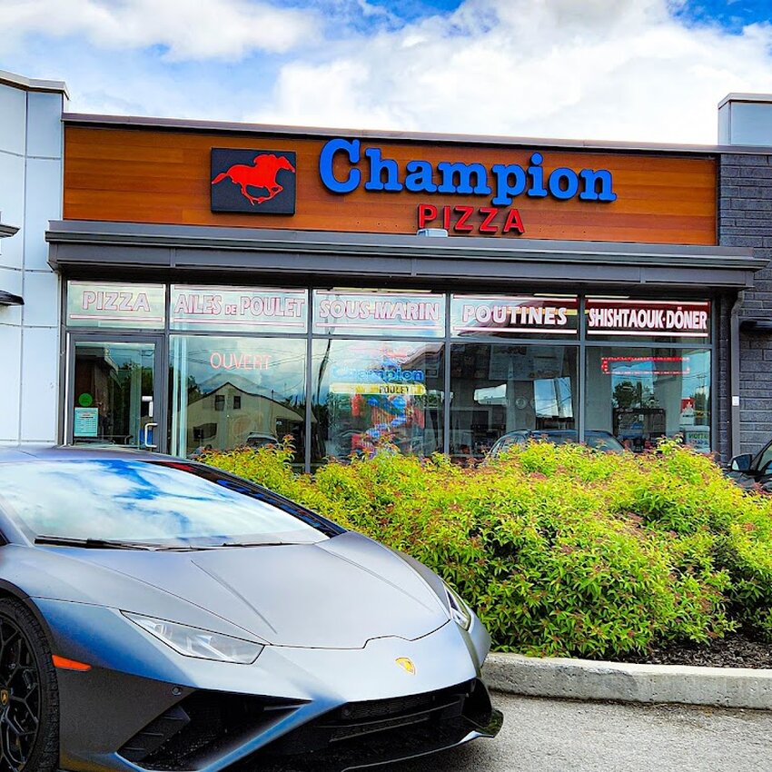 Champion Pizza - Wheelchair Accessible Entrance Restaurants in Mascouche