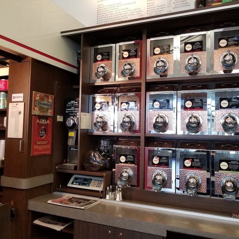 Isabelle La Cafetière - Restaurants Grillades, Italiens, Pizza, Salades, Pâtes de Québec