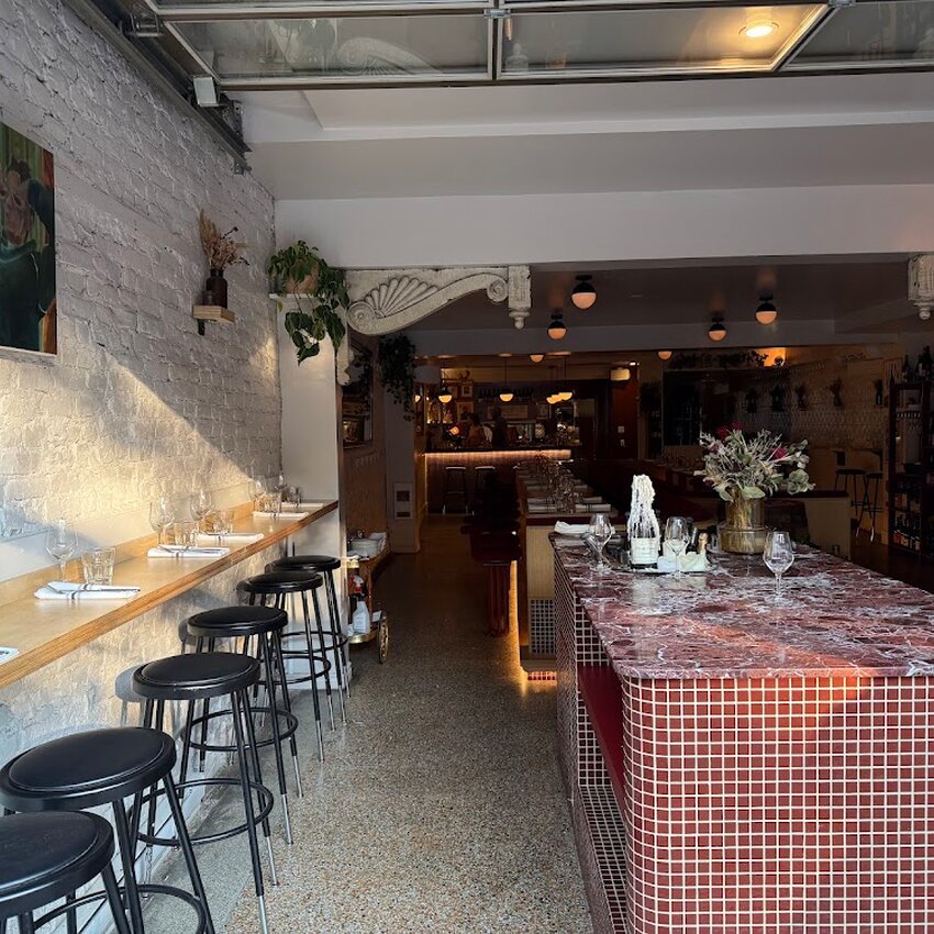 June Buvette - Restaurants Resto-Bars, Bars à Vin à Montréal