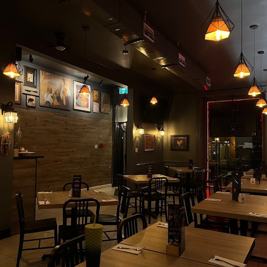 Poutineville - Poutine Delivery Restaurants Near: H4E4H2