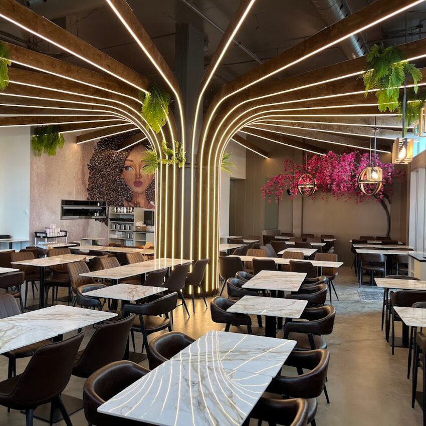 Juliette & Chocolat - Restaurants pr&egrave;s de: H3L1T5