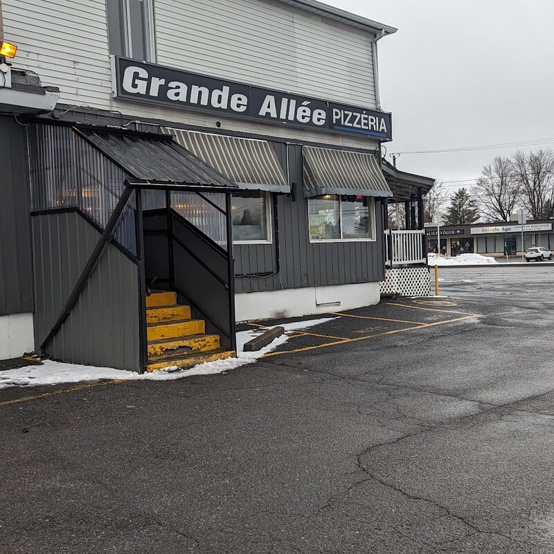 Pizzéria Grande Allée - Restaurants Pizza, Libanais de Montréal