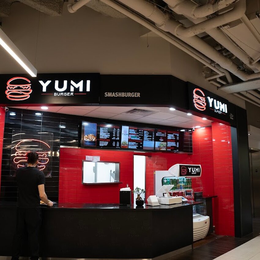 Yumi Burger - Casse-Croute/Snack Bars, Afghan Restaurants Near: H2V4E4