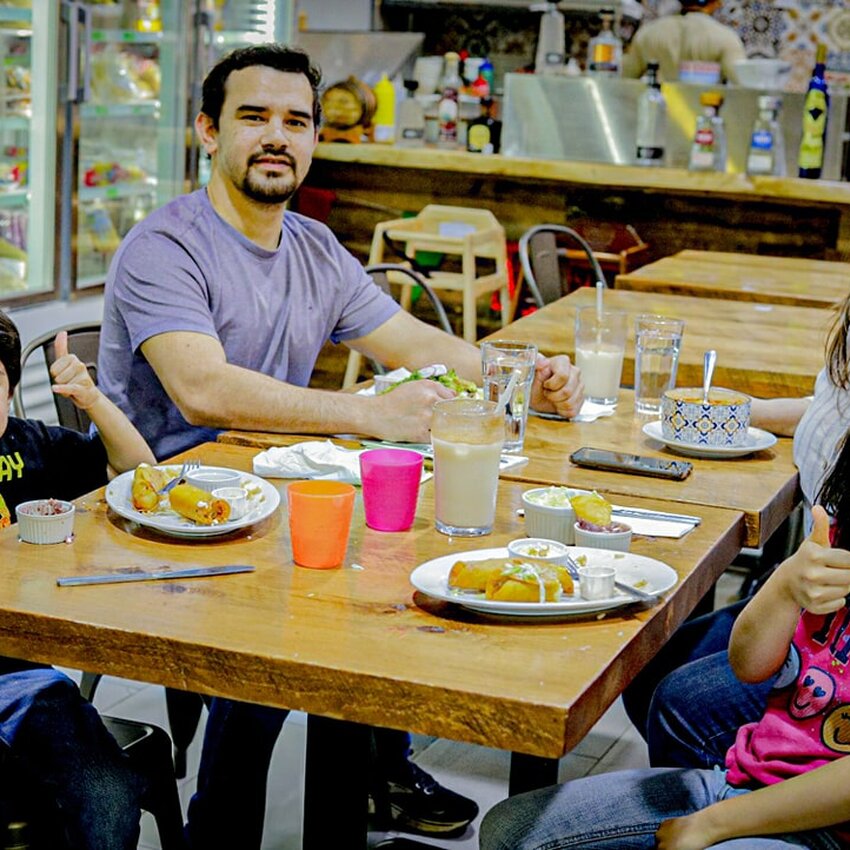 Marche La Poblanita - Restaurants pr&egrave;s de: J4Y1A2