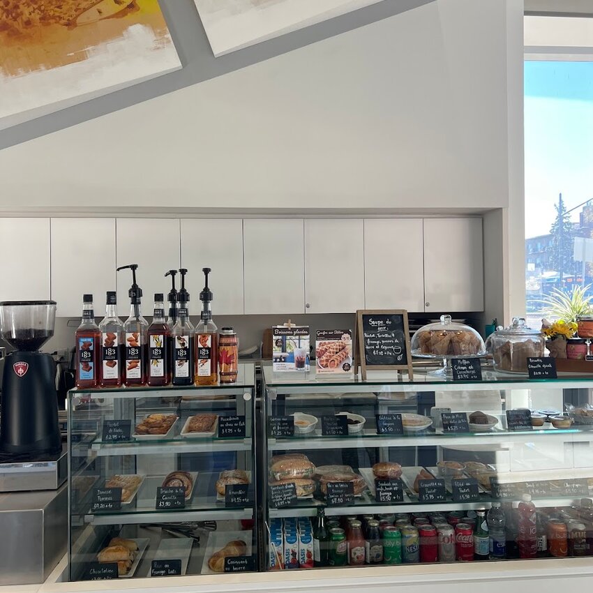 D&eacute;lices de Lala - Restaurants in Lachine