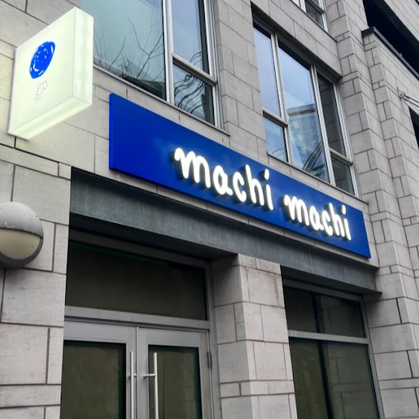 Machi Machi - Bubble Tea, Poutine Restaurants Near: H3B4E8