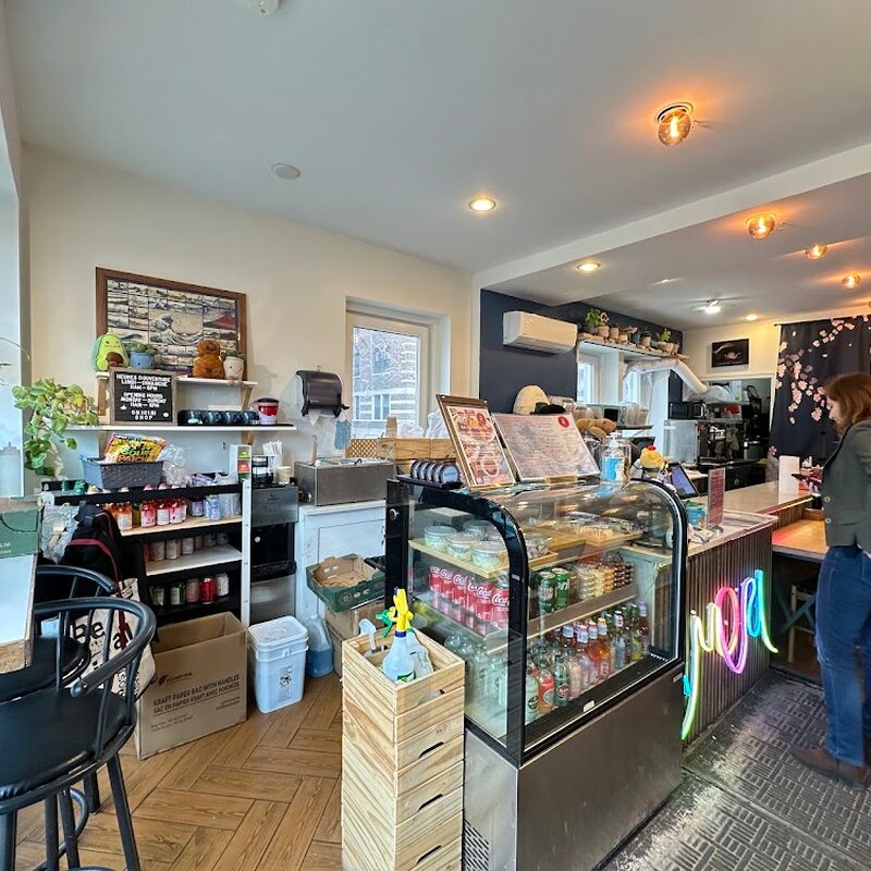 Onigiri Shop - Restaurants in Montreal