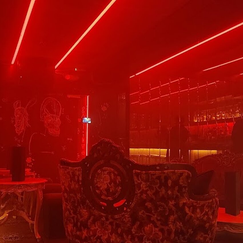 The Grotto Speakeasy - Restaurants Near: H2Y1C8