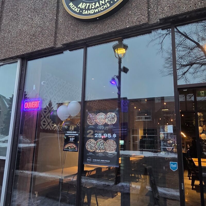 Pizzeria Bros - Restaurants in Montreal