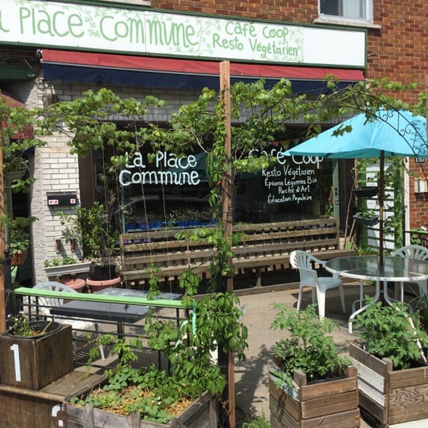 Caf&eacute; La Place Commune - Brunch Restaurants Near: H2P1M9