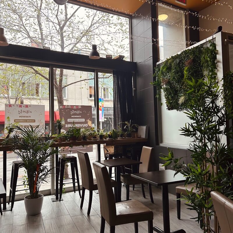Itaewon MTL - Restaurants in The Village/Centre-Sud