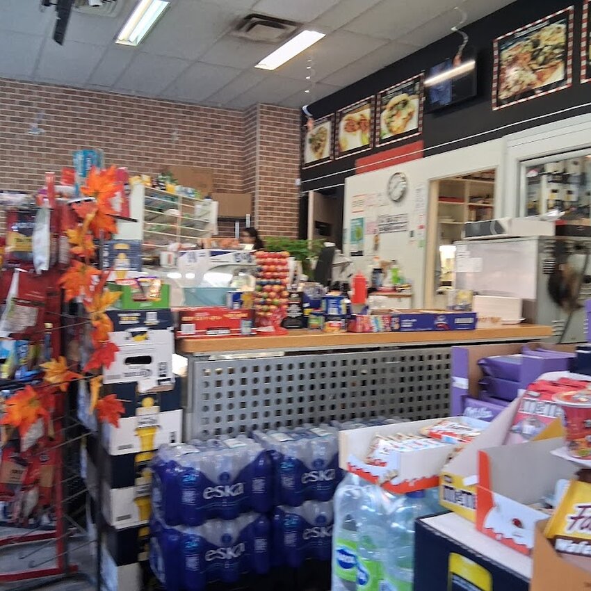 Caf&eacute; Kanapka - Restaurants Caf&eacute;s, Desserts et Sucreries, P&acirc;tisseries Ouverts maintenant Montr&eacute;al