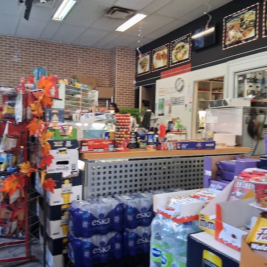 Caf&eacute; Kanapka - Restaurants Plats pr&eacute;par&eacute;s Ouverts maintenant Montr&eacute;al