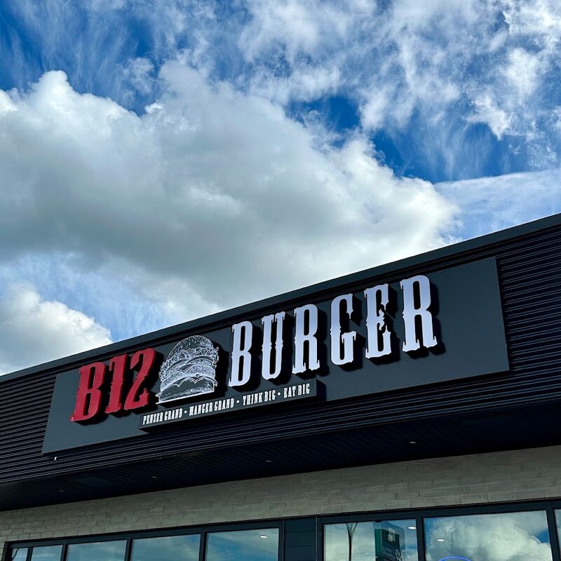 B12 Burger - Restaurants in Montreal